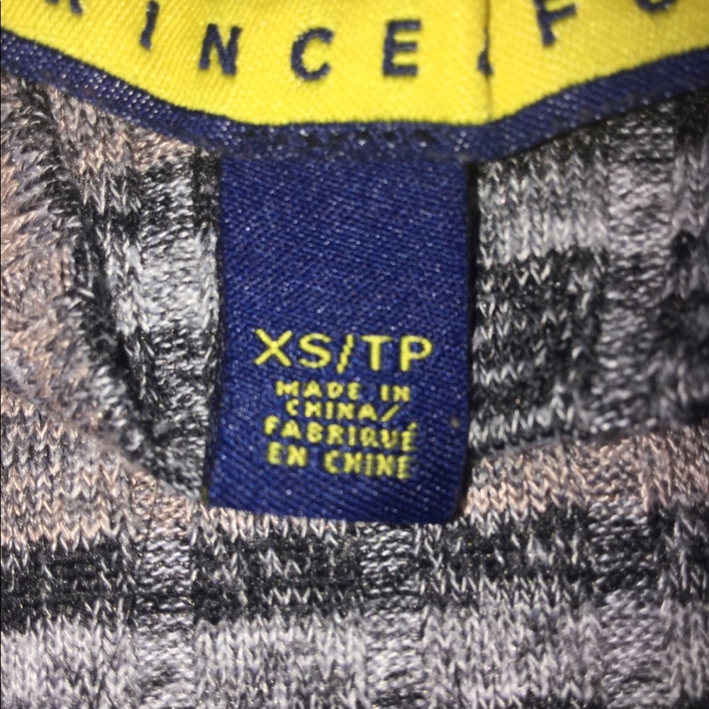 Long sleeved gray turtleneck